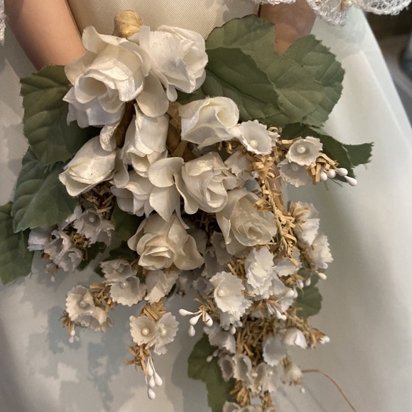 Porcelain Princess Diana Wedding doll - Picture 8 of 8